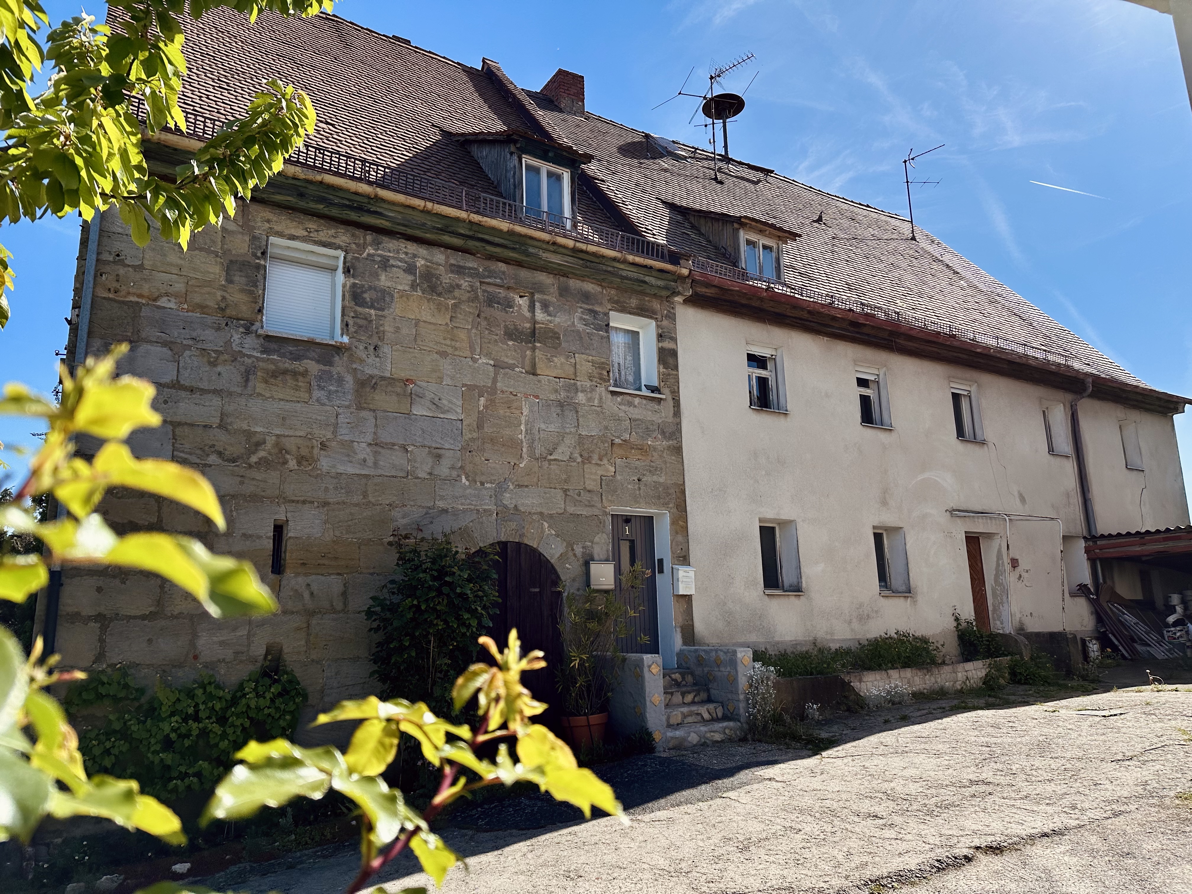 Seitenansicht Schloss heute
